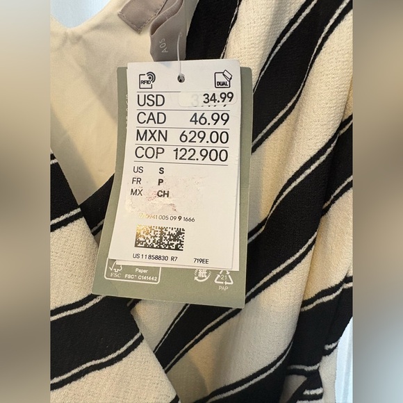 H&M Black and White  V-Neck Sundress - Picture 5 of 5